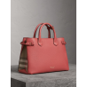 Burberry The Medium Banner in Leather and House Check Cinnimon Red
